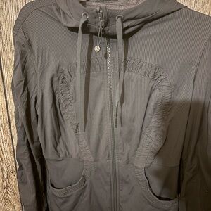 lululemon athletica Black Jacket that reverse to gray Xl no tag